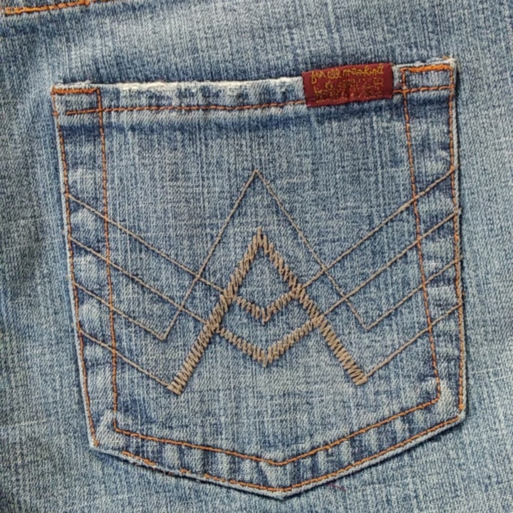 NWT 7 FOR ALL MANKIND CROPPED/FRAYED HEM A POCKET JEANS. Various Sizes - Picture 2 of 9